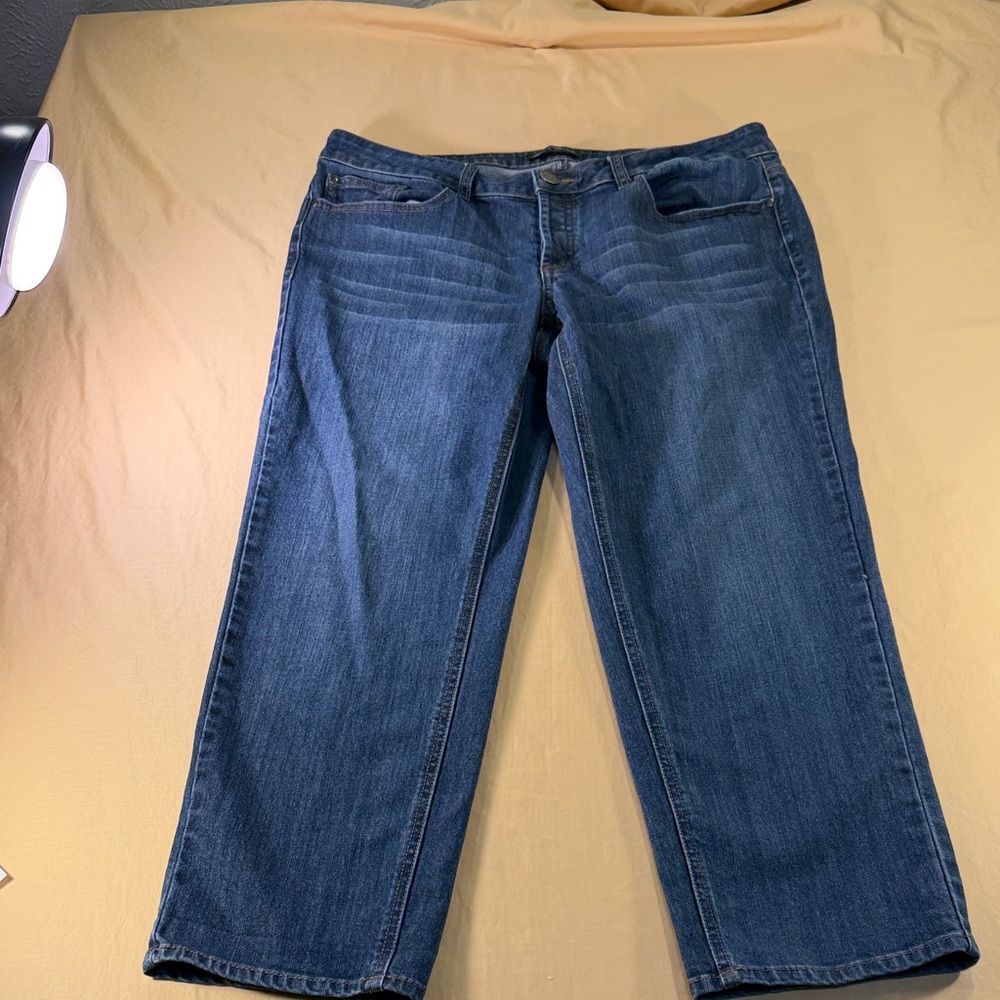 Eddie Bauer women’s jeans button up closure faded straight leg stretch 10 x 30